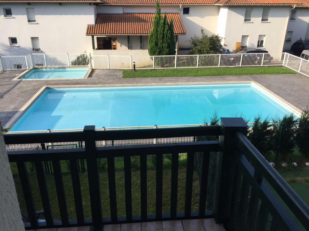 Port Bidassoa - T2 Coquet, Parking, Lit Xxl, Wifi, Pres De La Gare Hendaye Exterior photo